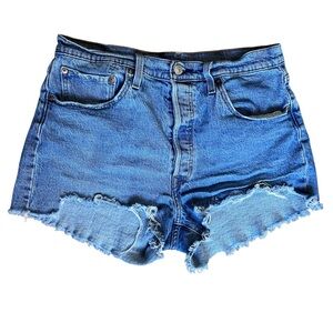 Vintage denim Levi 501 medium wash high rise cutoff Jean shorts size 32